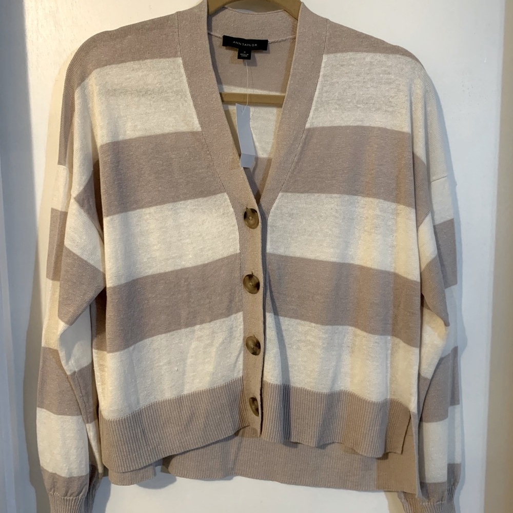 Ann Taylor, taupe and cream cardigan. Size M.
